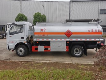 东风八吨油罐车 多吨位选择，分期无忧，包上户一站式服务